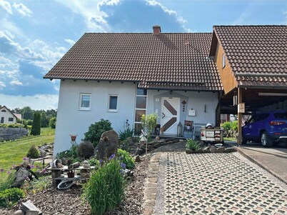 Cozy vacation apartment in the Rhön • Terrace - Quiet location