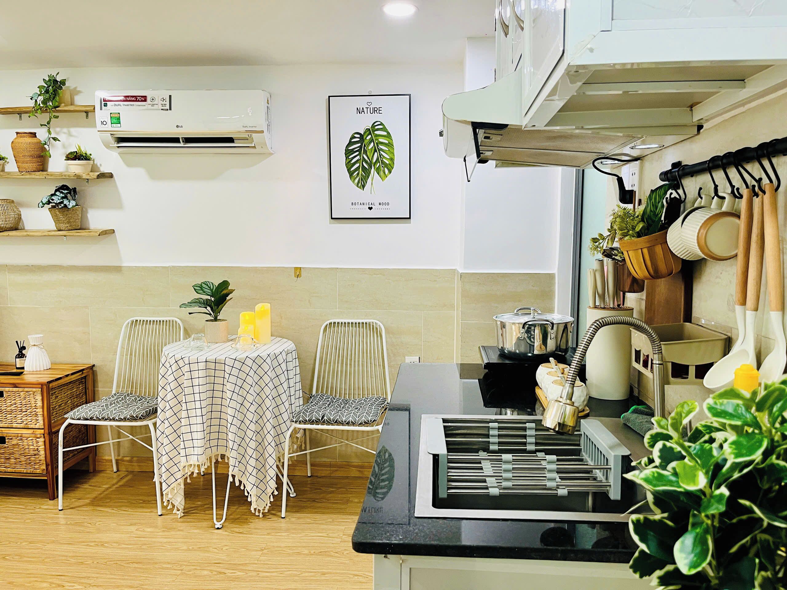 Studio Deluxe | Bếp riêng | Tủ lạnh nhỏ, bếp nấu, dụng cụ nấu nướng/bát dĩa/dao nĩa 