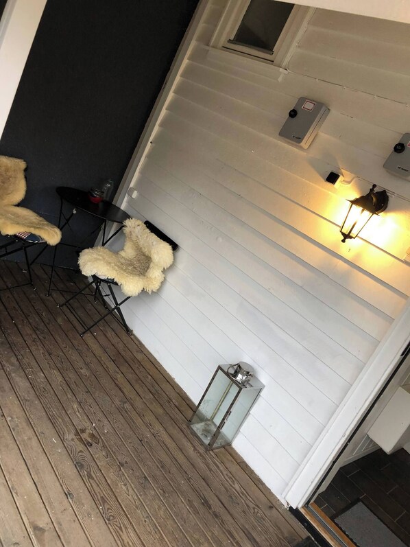 Apartment, 3 Bedrooms, Balcony, Garden View | Living area