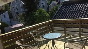 Appartement, 3 slaapkamers, balkon, uitzicht op tuin | Balkon
