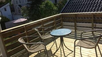 Apartment, 3 Bedrooms, Balcony, Garden View | Balcony