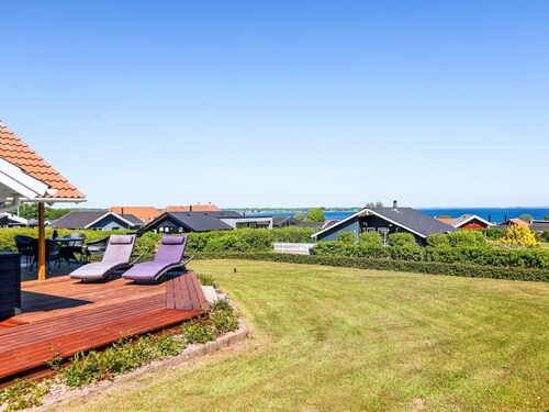 "Hoghni" - 300m from the sea by Interhome