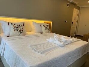 Executive Room, Sea View | Laptop workspace, free WiFi