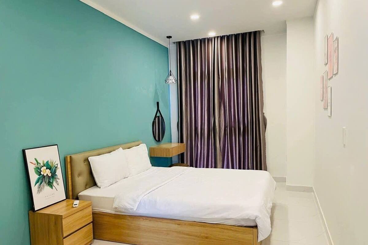 Standard Single Room, Balcony, City View | Blackout drapes, WiFi (free), bed sheets