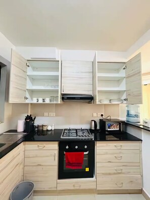 Private kitchen - Nairobi luxe Stays, Sky views, Pool&Gym in Westlands (Nairobi)