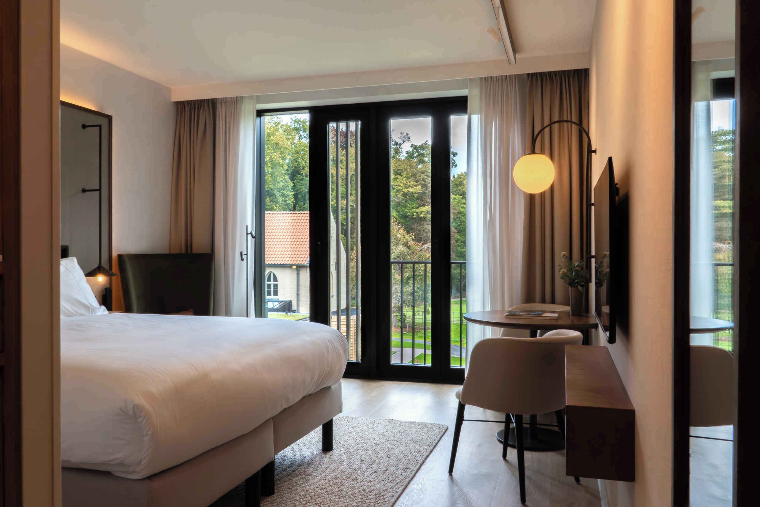 Deluxe Double Room, Courtyard View