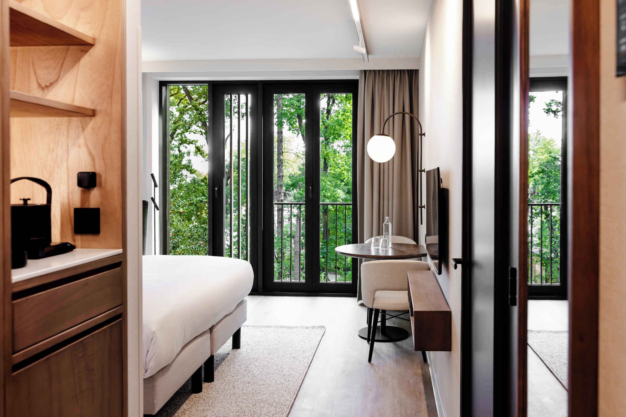 Deluxe-Doppelzimmer | Hochwertige Bettwaren, Minibar, Zimmersafe, schallisolierte Zimmer