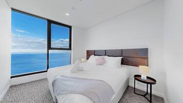 2 bedrooms, iron/ironing board, travel cot, free WiFi