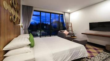 Room, 1 Bedroom, Smoking, Patio | 1 bedroom