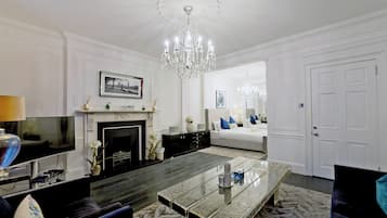 Apartment, 1 Bedroom | Living area