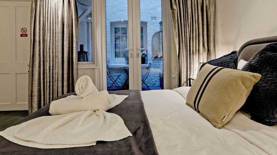 Imperial Victoria Square