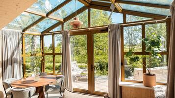 House | Dining