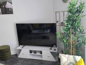 Appartement | Woonruimte | Televisie