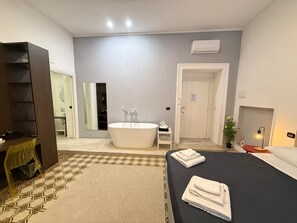 Coffres-forts dans les chambres, rideaux occultants