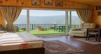 Bougainvilla Mountain Retreat