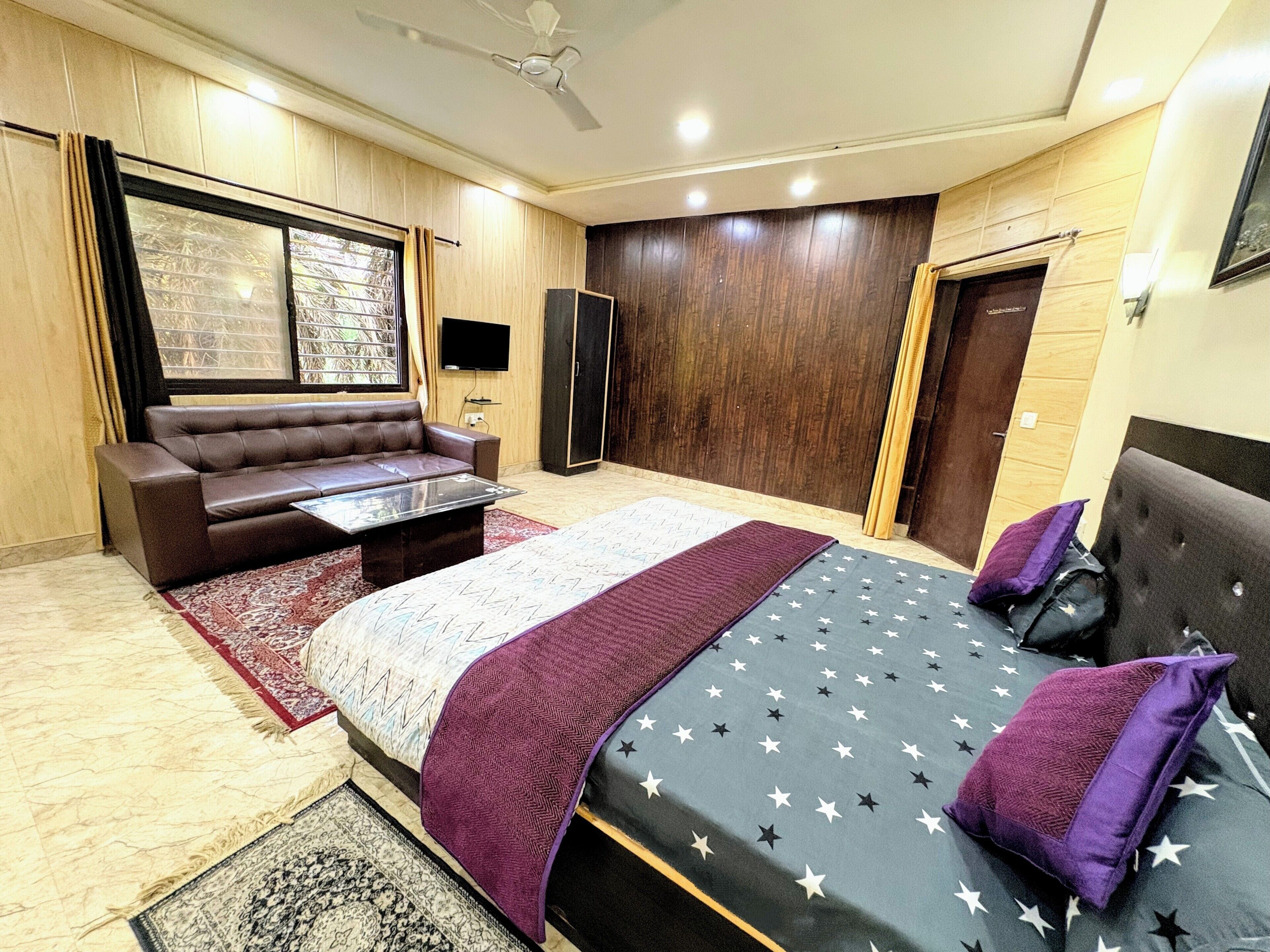 9 dormitorios, tabla de planchar con plancha, wifi y ropa de cama