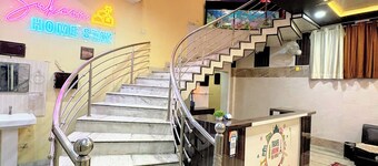 Sukoon Homestay: Peaceful stay, tasty food, comfort in nature.