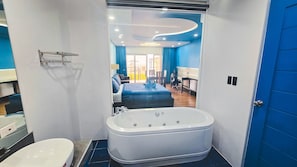 Free toiletries, hair dryer, towels, soap - Cyan Sea Suites (Bolinao)