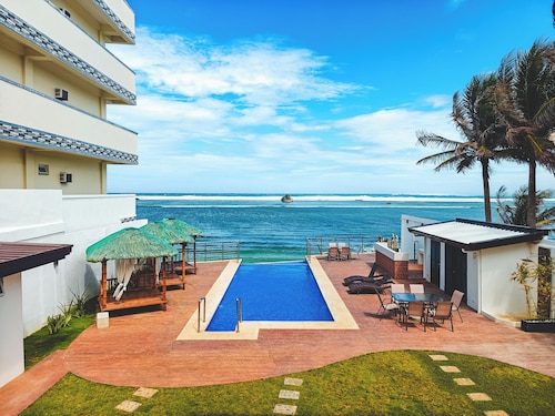 Cyan Sea Suites