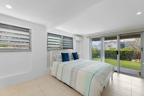 4 bedrooms, free WiFi, bed sheets