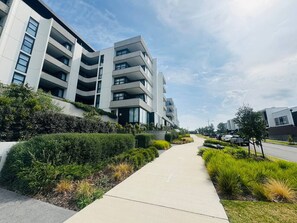 Exterior - Burwood Boulevard Beauty (Burwood East)