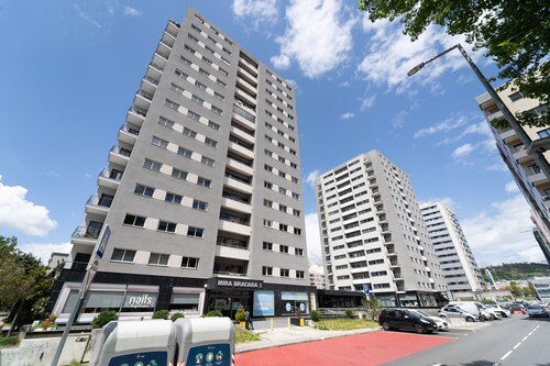 Mira Bracara by House and People