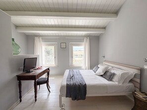 2 bedrooms, iron/ironing board, free WiFi, bed sheets - Beautiful apartment in Borgoparvo Countryvilla, between Sirolo and Numana (Ancona)