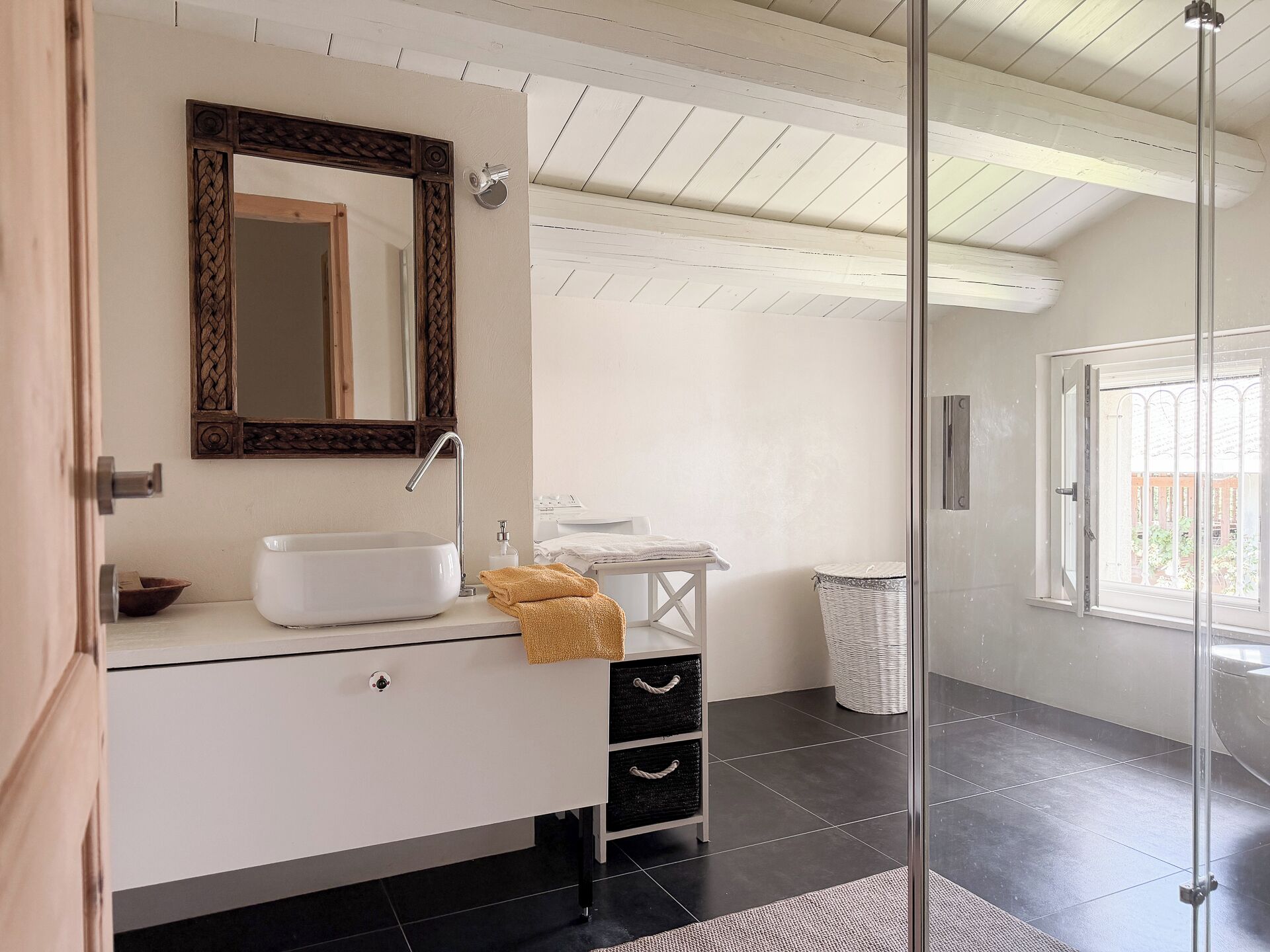 Dusche, Haartrockner, Bidet, Handtücher