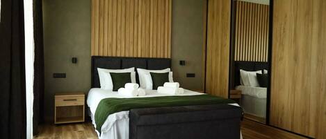 Comfort Apartment, Balcony, River View | Desk, laptop workspace, soundproofing, free WiFi