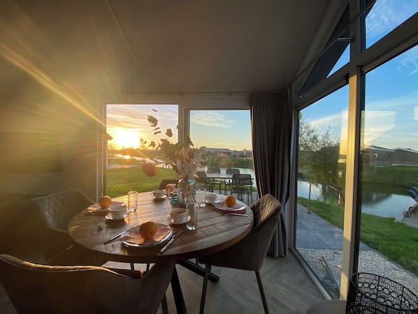 Dining - NEW Elegant waterfront chalet with jetty Lake Kampen Netherlands vacation home boat (Kampen)