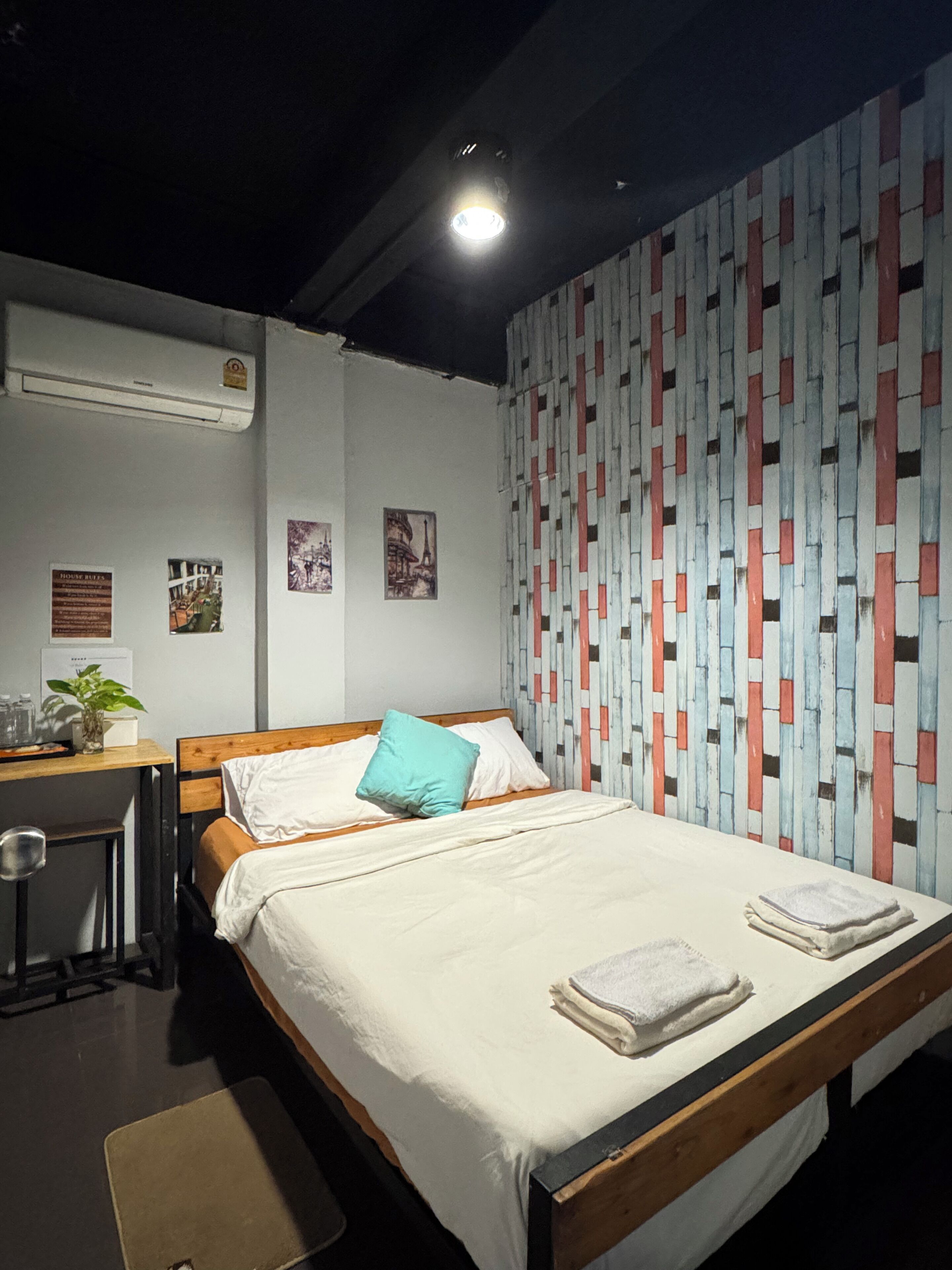 Habitación económica doble | Escritorio, espacio para trabajar con un portátil, wifi gratis