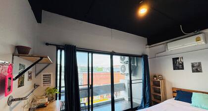 La Belle Nuit House