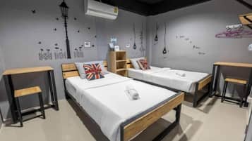 Standard Triple Room, Multiple Beds, Non Smoking | Desk, laptop workspace, free WiFi, bed sheets