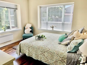 8 bedrooms, iron/ironing board, travel cot, free WiFi