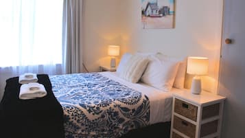 2 bedrooms, WiFi, bed sheets