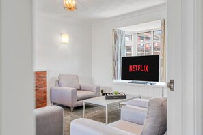 Smart-tv en een open haard