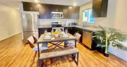 Spacious 8BR/8BA Retreat in Queen Anne