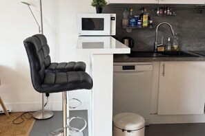 Room - Apartment Barbusse (Paris)