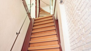 Staircase - Hotel Internationaal (Amsterdam)