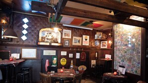 Bar (on property) - Hotel Internationaal (Amsterdam)