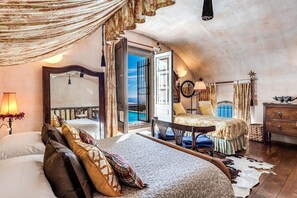 4 bedrooms, iron/ironing board, free WiFi