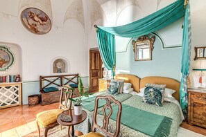 4 chambres, fer et planche à repasser, Wi-Fi gratuit