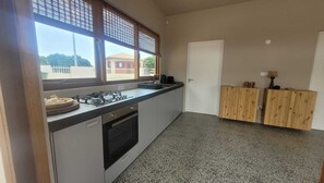 Oven, stovetop, dishwasher