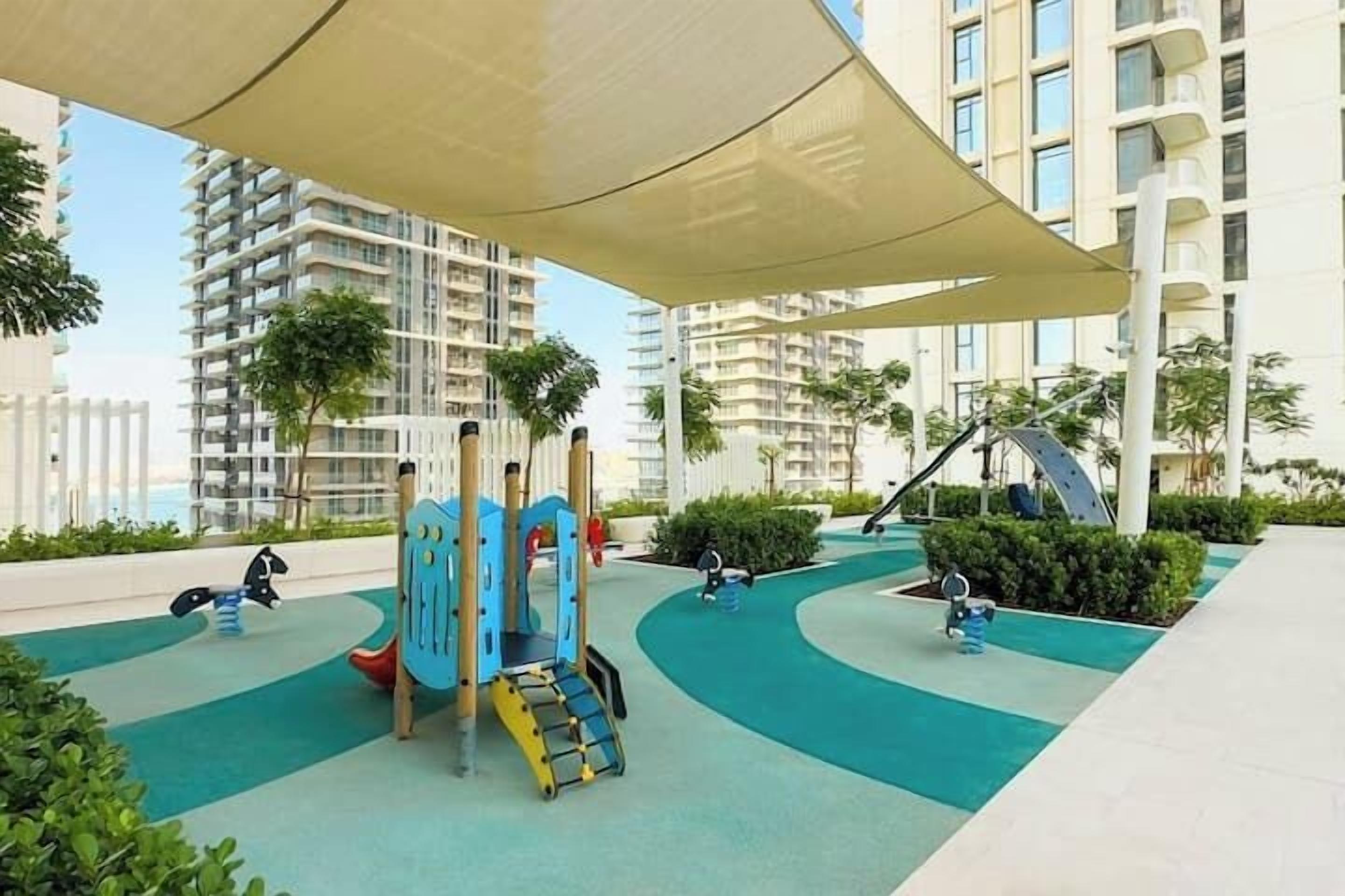 Tempat bermain anak - outdoor