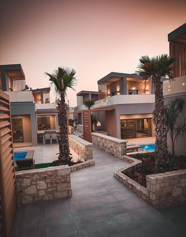 Front of property – evening/night - Lumina Sense Villas (Kato Gouves)