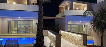 Lumina Sense Villas