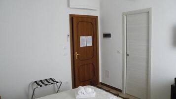 Camera, 1 camera da letto, fumatori, balcone | 1 camera