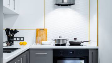Luxury Apartment, 2 Bedrooms, Air conditioning, City View | Private kitchen | Full-size fridge, microwave, stovetop, electric kettle