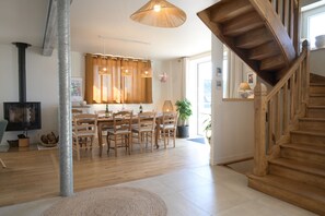 Dining - LES GANIVELLES Family home Beach access on foot in 5' Sea view, enclosed garden (Carantec)