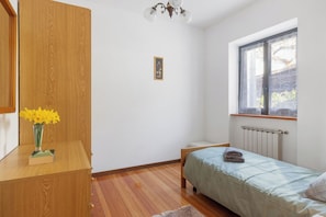 2 quartos, Wi-Fi de cortesia, roupa de cama